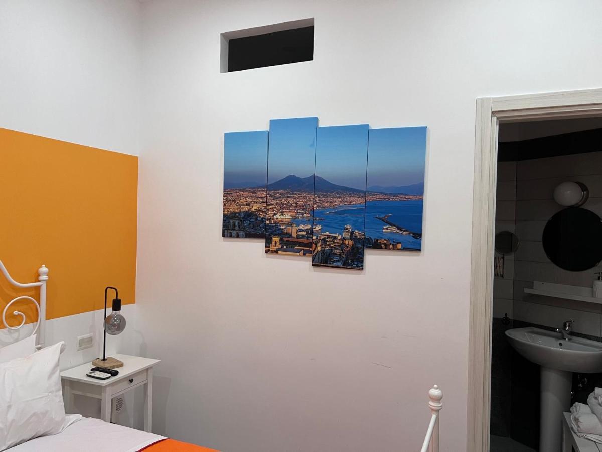 Apartment In The Center Napels Buitenkant foto