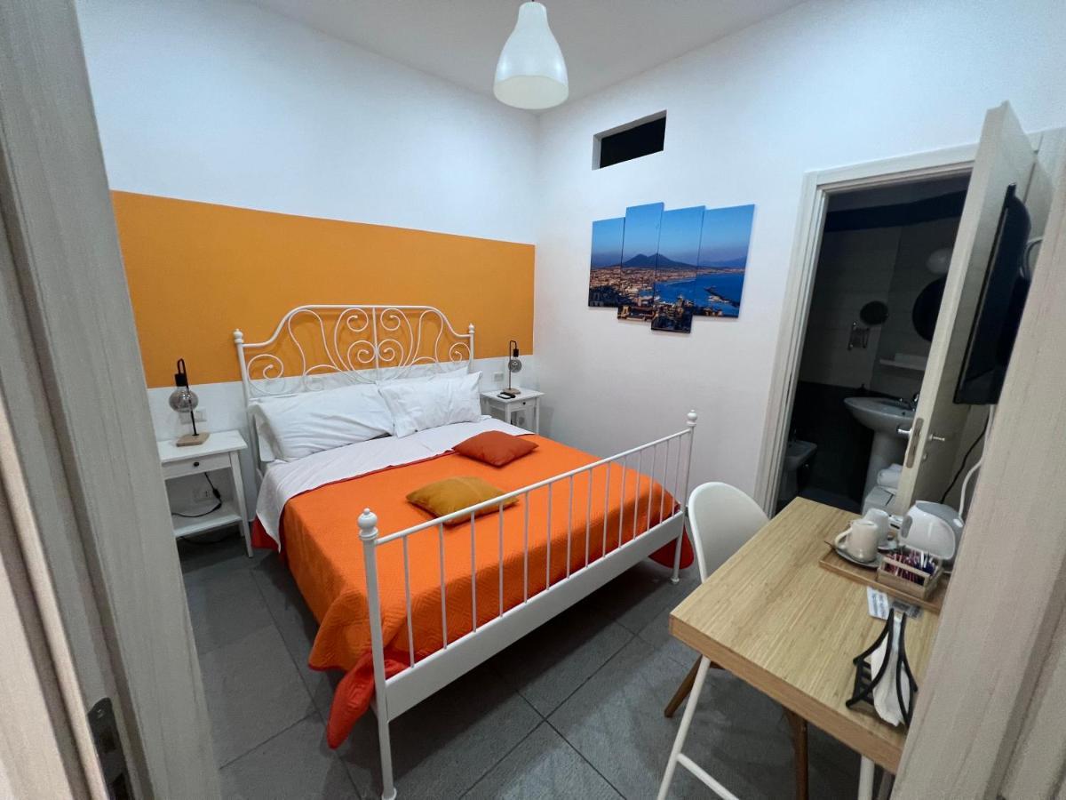 Apartment In The Center Napels Buitenkant foto
